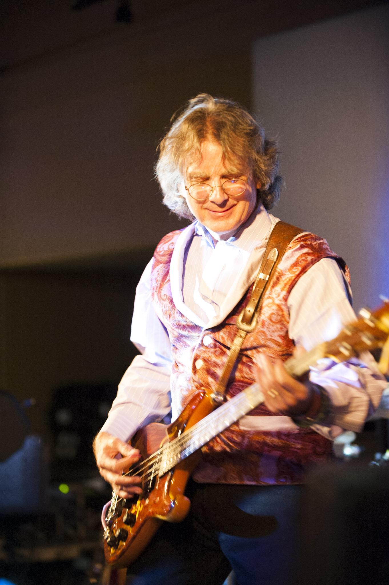 STAR // Connor GibsonBassist and vocalist Roger McNamee took the stage at Sally Tomatoes for a psychedelic evening.